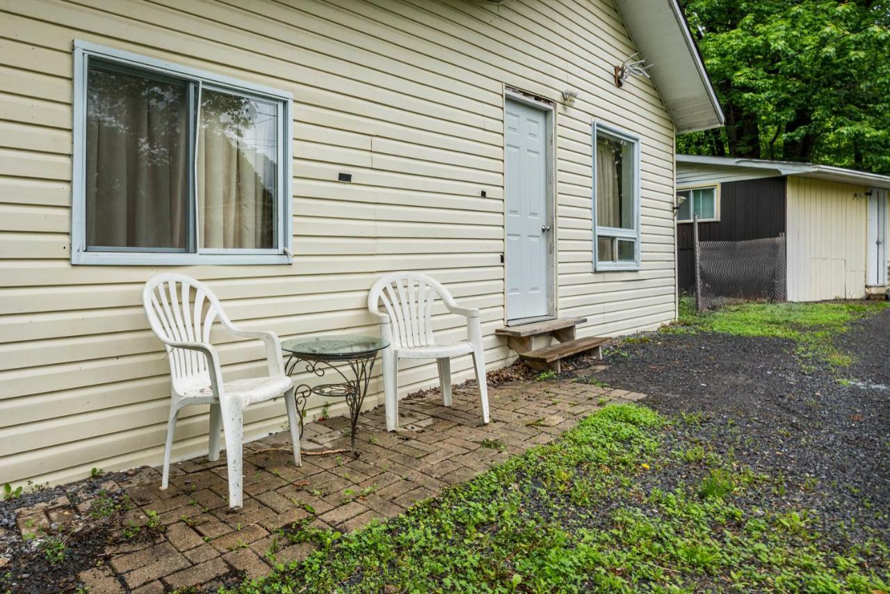 Long Sault Motel Bagian luar foto